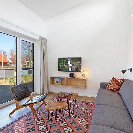 Amazing Home In Lembruch-Duemmer See With Kitchen Eksteriør bilde